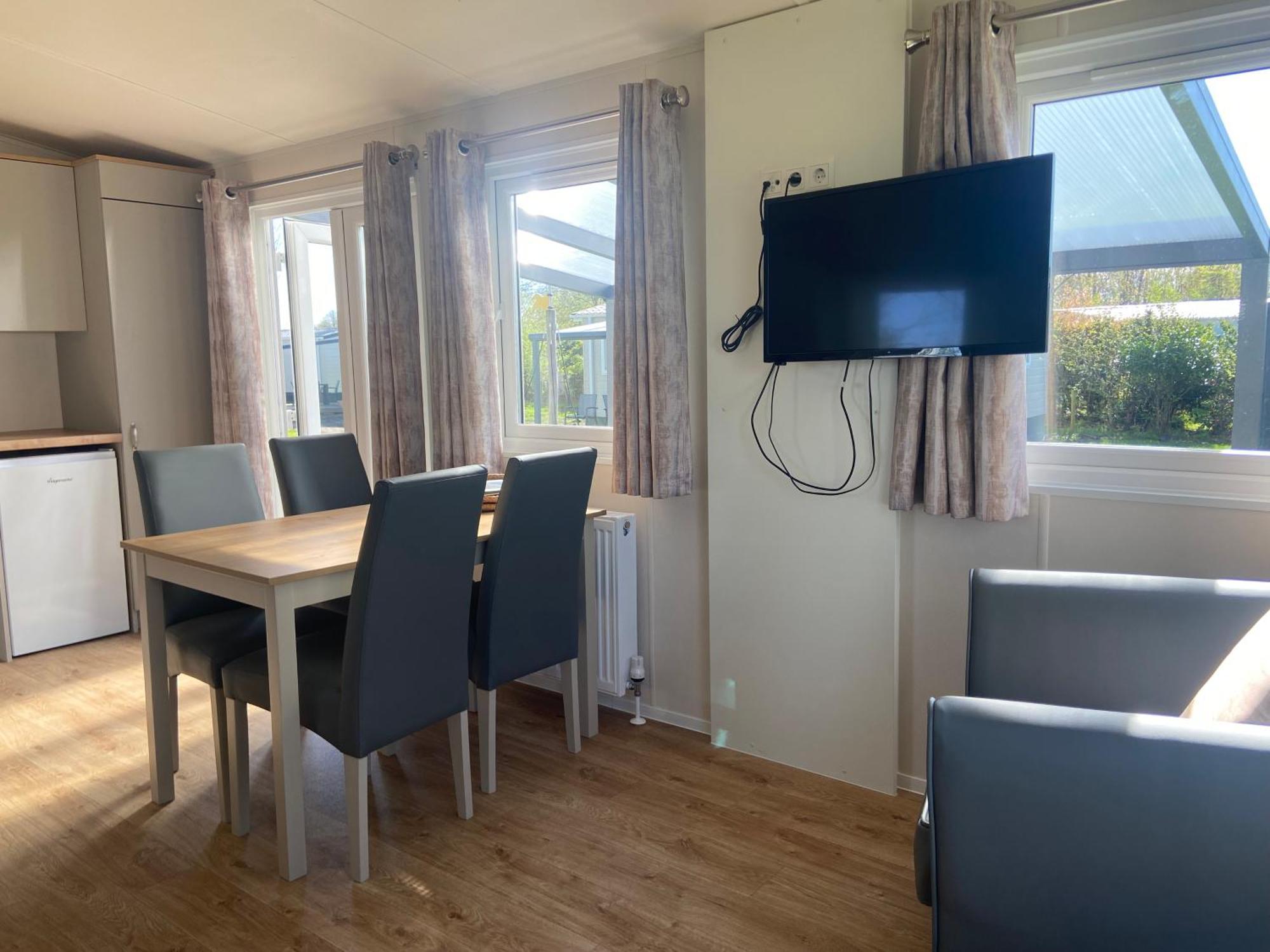 Camping De Duinhoeve Chalet Vogel Not For Companies Nieuw-Haamstede Εξωτερικό φωτογραφία